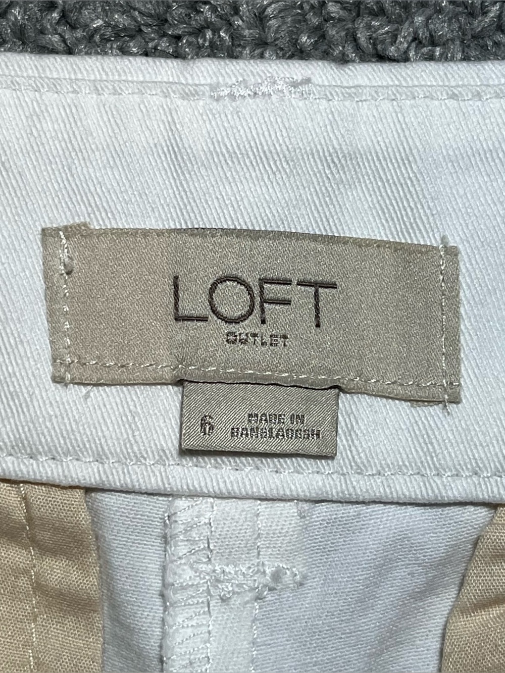 Loft Shorts Womens Size 6 White Summer 6” Inseam Pockets Coastal Beach - Picture 4 of 7